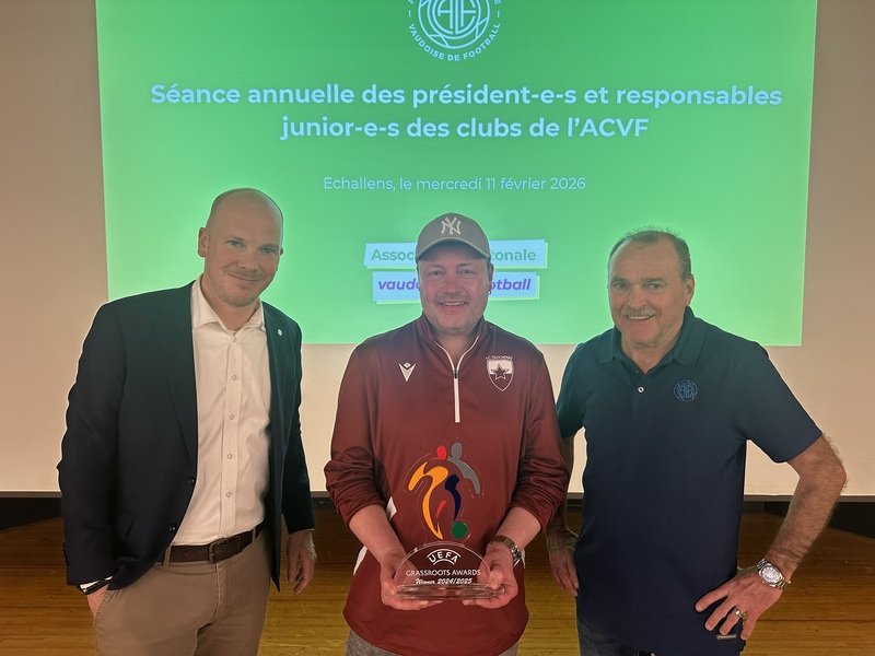 Remise du trophée UEFA Grassroots Awards 2024/2025 lors de la séance annuelle de l'ACVF à Echallens